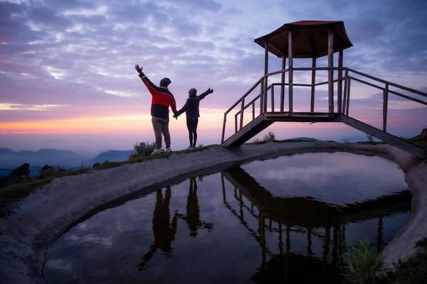 Multimédia et tourisme : l'essor des guides touristiques virtuels